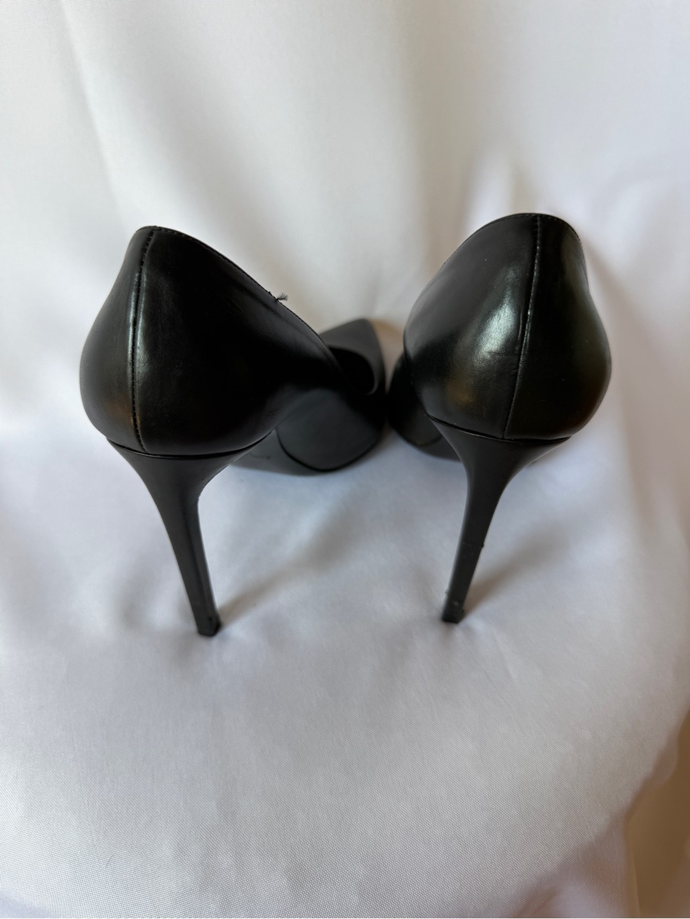 Saint Laurent Black Leather Pointed-Toe Pumps - Picture 2 of 3